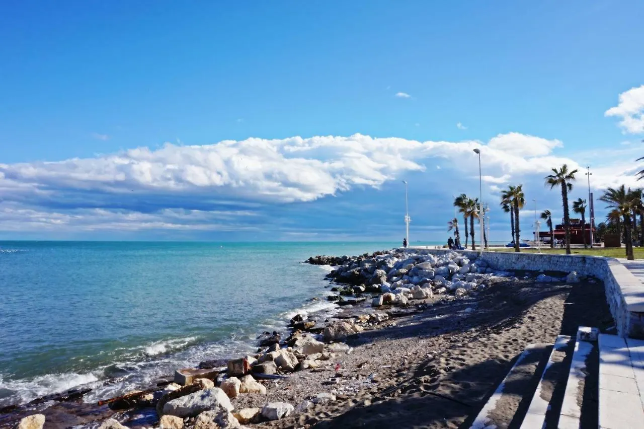 Modern & Stylish Loft With Breathtaking Views Free Wifi - Close To The Sea Apartment Malaga